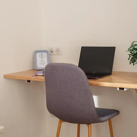 Casita - Petite Maison De Charme - Parking Gratuit & Jardin Prive *