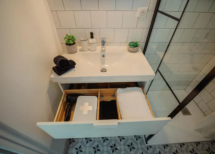 Casita - Petite Maison De Charme - Parking Gratuit&jardin Privé *